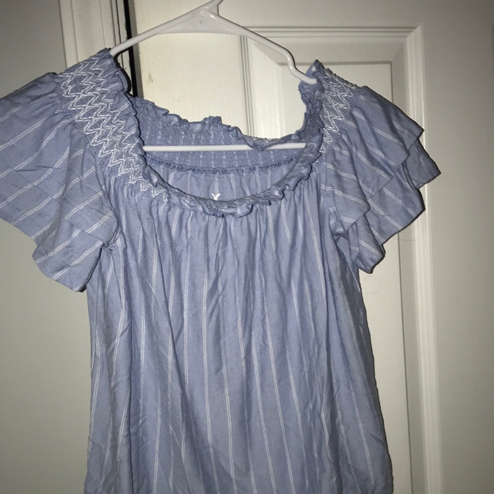 Off the shoulder short sleeve top